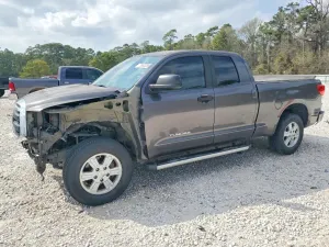 Toyota Tundra 4.6L 8 2011