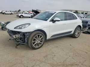 Porsche Macan 2.0L 4 2018