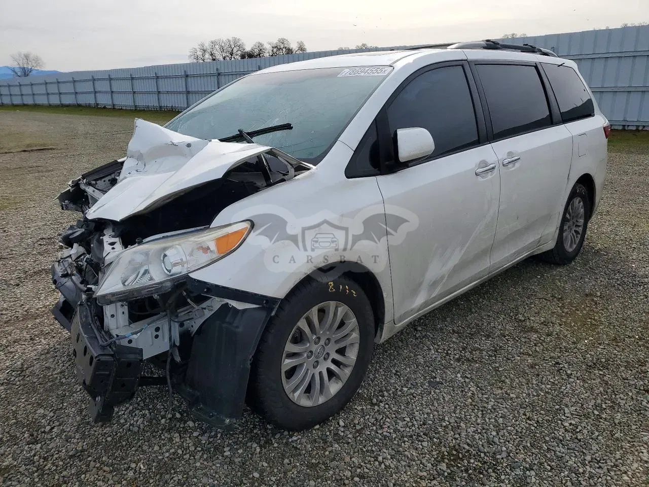 Toyota Sienna 3.5L 6 2016