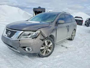 Nissan Pathfinder 3.5L 6 2014