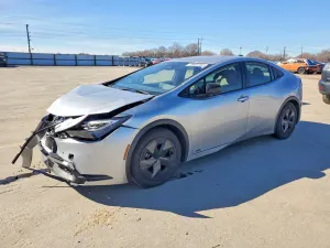 Toyota Prius 2.0L 4 2026