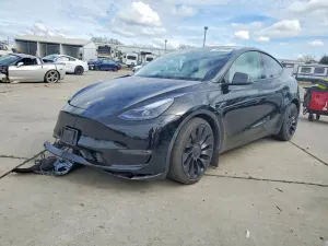 Tesla Model Y 2025