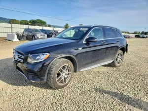 Mercedes-Benz GLC 2.0L 4 2016