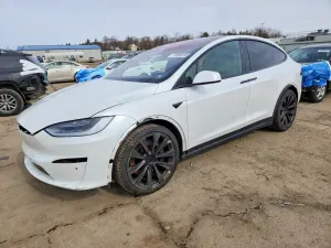 Tesla Model X 2022