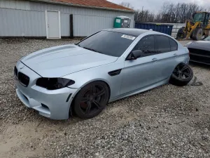 BMW M5 4.4L 8 2016