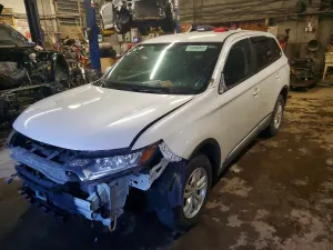 Mitsubishi Outlander 2.4L 4 2020