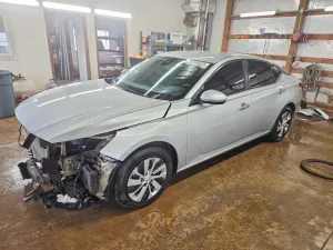 Nissan Altima 2.5L 4 2022