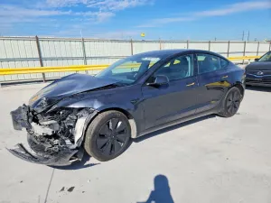 Tesla Model 3 2025
