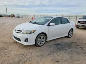 Toyota Corolla 1.8L 4 2013