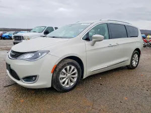 Chrysler Pacifica 3.6L 6 2019