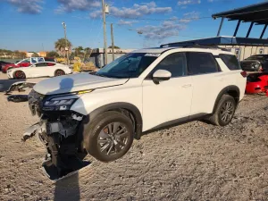 Nissan Pathfinder 3.5L 6 2024