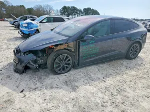 Tesla Model X 2025