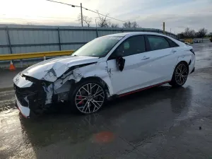 Hyundai Elantra 2.0L 4 2023