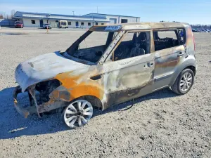 Kia Soul 2.0L 4 2013