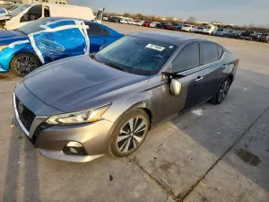 Nissan Altima 2.5L 4 2020