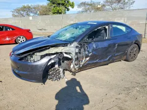 Tesla Model 3 2025