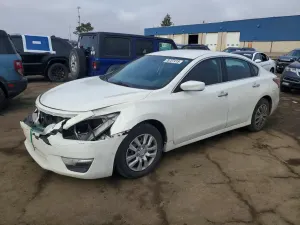 Nissan Altima 2.5L 4 2015