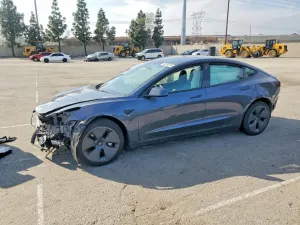 Tesla Model 3 2023