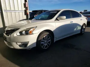 Nissan Altima 2.5L 4 2015