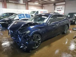 Infiniti Q70 3.7L 6 2019