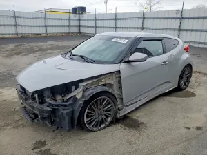 Hyundai Veloster 1.6L 4 2013
