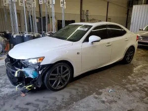 Lexus IS 2.0L 4 2016
