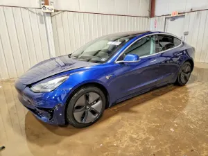 Tesla Model 3 2018