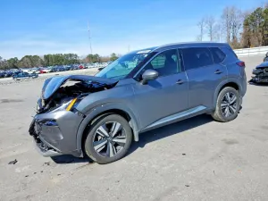 Nissan Rogue 2.5L 4 2021
