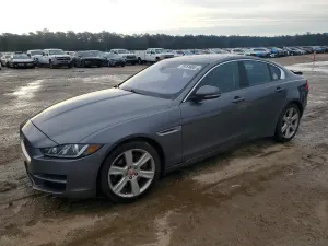Jaguar XE 2.0L 4 2017