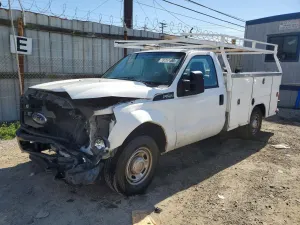 Ford F-250 6.2L 8 2015