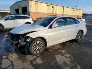Volkswagen Jetta 1.4L 4 2021