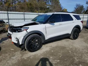 Ford Explorer 2.3L 4 2022