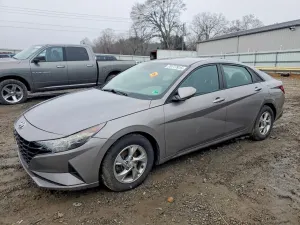 Hyundai Elantra 2.0L 4 2021