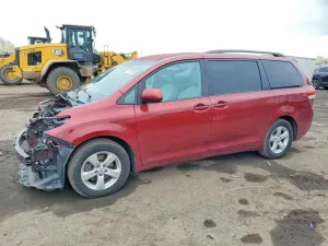 Toyota Sienna 3.5L 6 2012