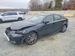 Lexus IS 2.0L 4 2018