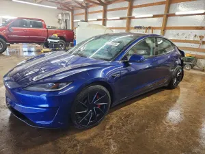 Tesla Model 3 2024