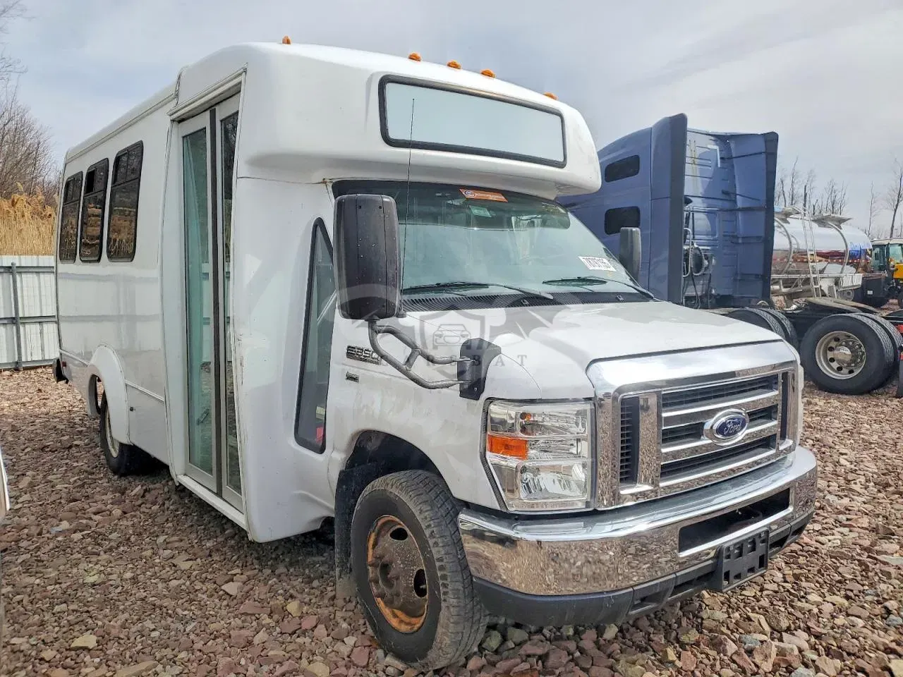 Ford Econoline 6.2L 8 2018