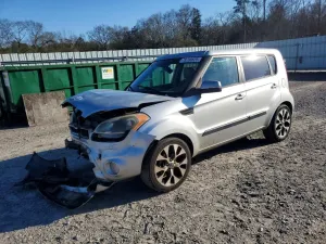 Kia Soul 2.0L 4 2013