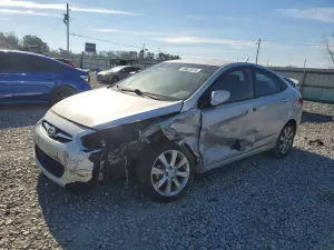 Hyundai Accent 1.6L 4 2013