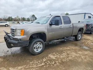 GMC Sierra 6.6L 8 2013