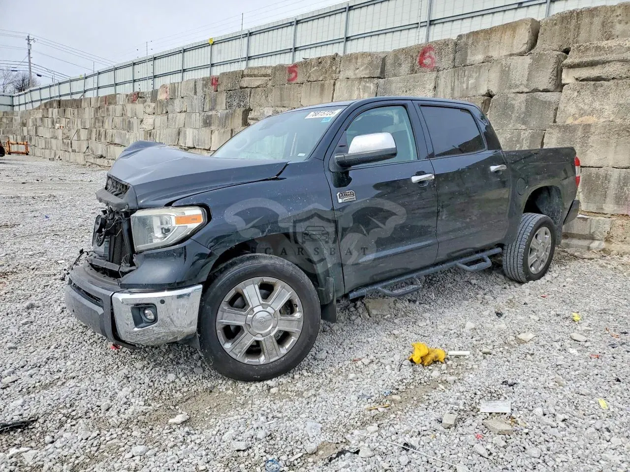 Toyota Tundra 5.7L 8 2018