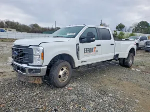 Ford F-350 6.7L 8 2024