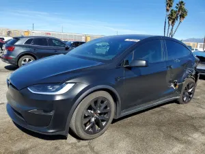 Tesla Model X 2024