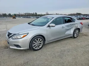 Nissan Altima 2.5L 4 2017