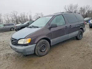 Toyota Sienna 3.0L 6 2001