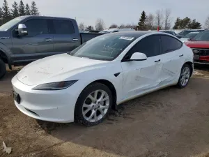Tesla Model 3 2024