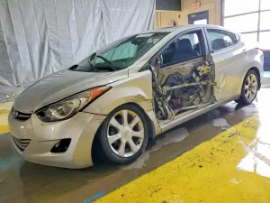Hyundai Elantra 1.8L 4 2013