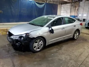 Hyundai Elantra 2.0L 4 2020
