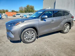 Toyota Highlander 2.4L 4 2026