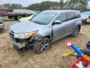Toyota Highlander 3.5L 6 2014